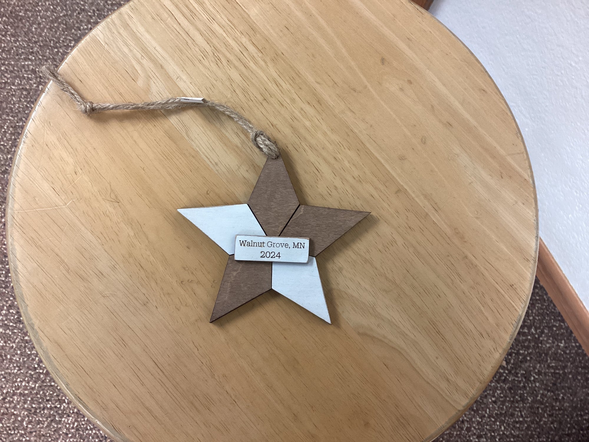 Lot 751 Star Ornament